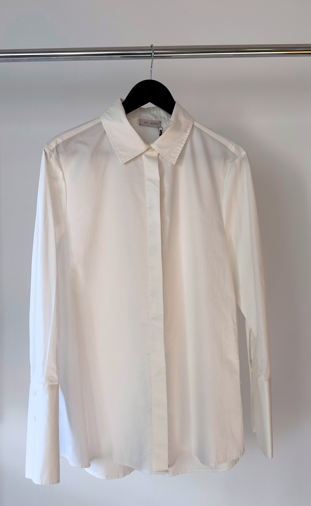 St. Agni - Long Sleeve Button Up Shirt, Crisp Cotton In Ivory, Size M