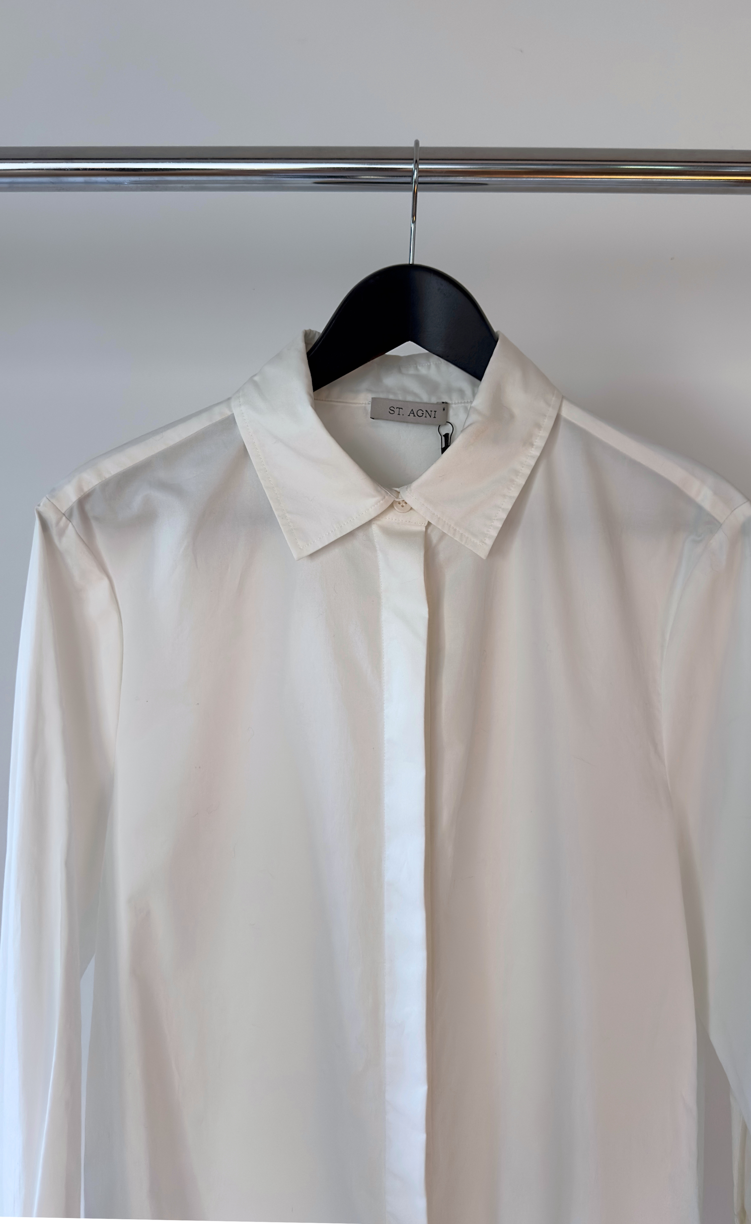 St. Agni - Long Sleeve Button Up Shirt, Crisp Cotton In Ivory, Size M