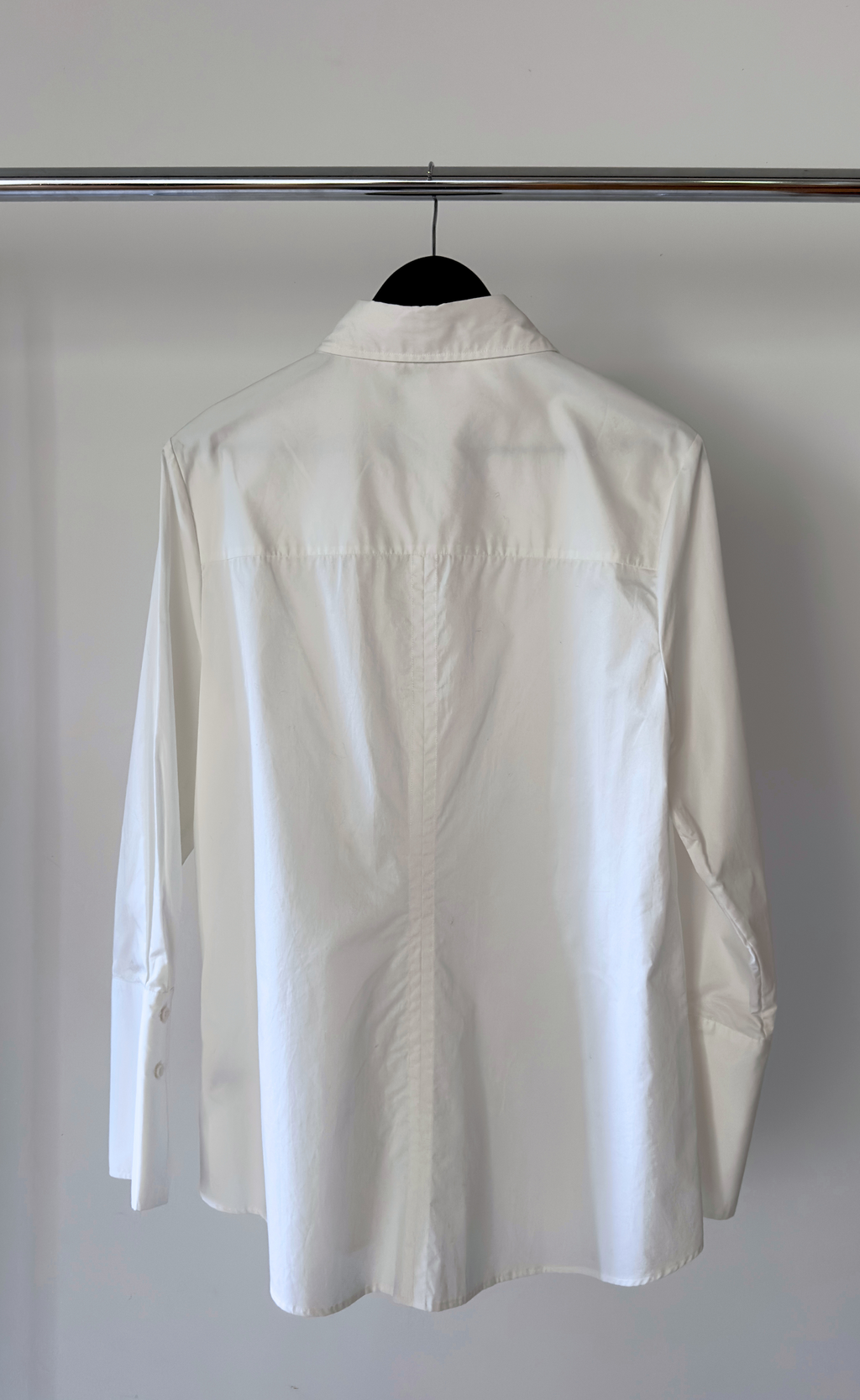 St. Agni - Long Sleeve Button Up Shirt, Crisp Cotton In Ivory, Size M