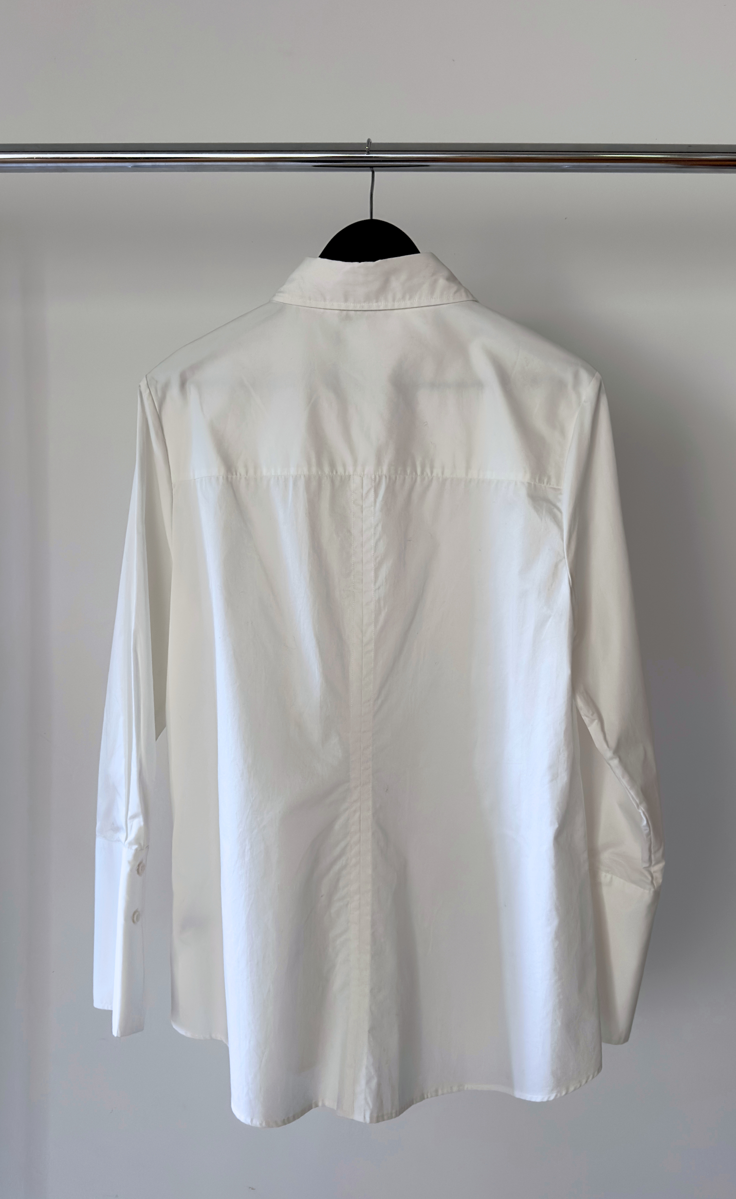 St. Agni - Long Sleeve Button Up Shirt, Crisp Cotton In Ivory, Size M
